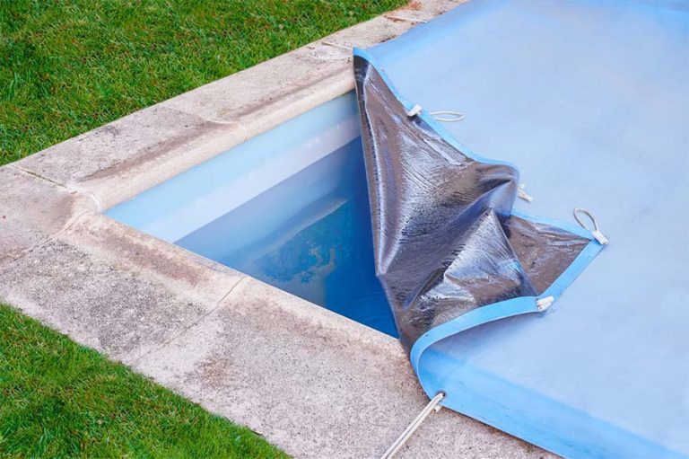 Types of Winter Pool Covers